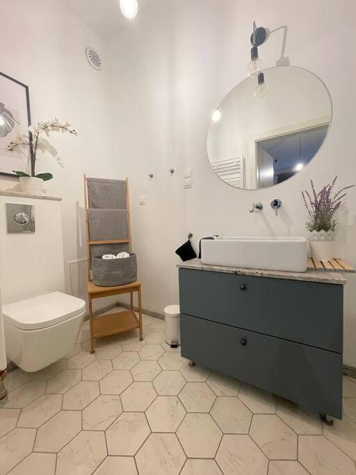 Cute Apartment Perfect For Business And Travel. Warsaw Exterior photo
